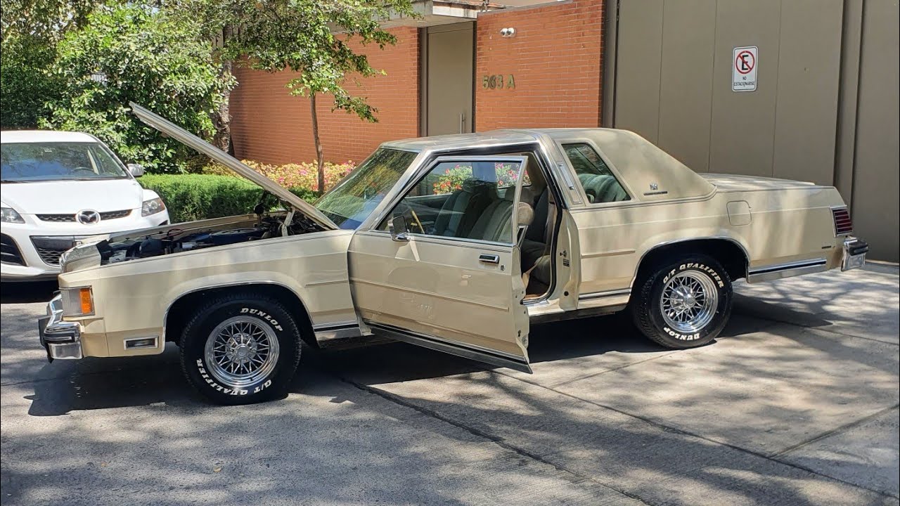 Un viaje 40 años al Pasado 1983 Ford Grand Marquis