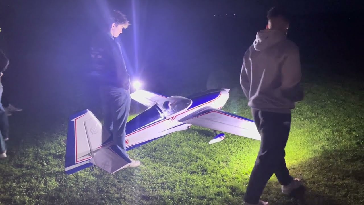 Extremeflight extra 260 104 inch Nightflight
