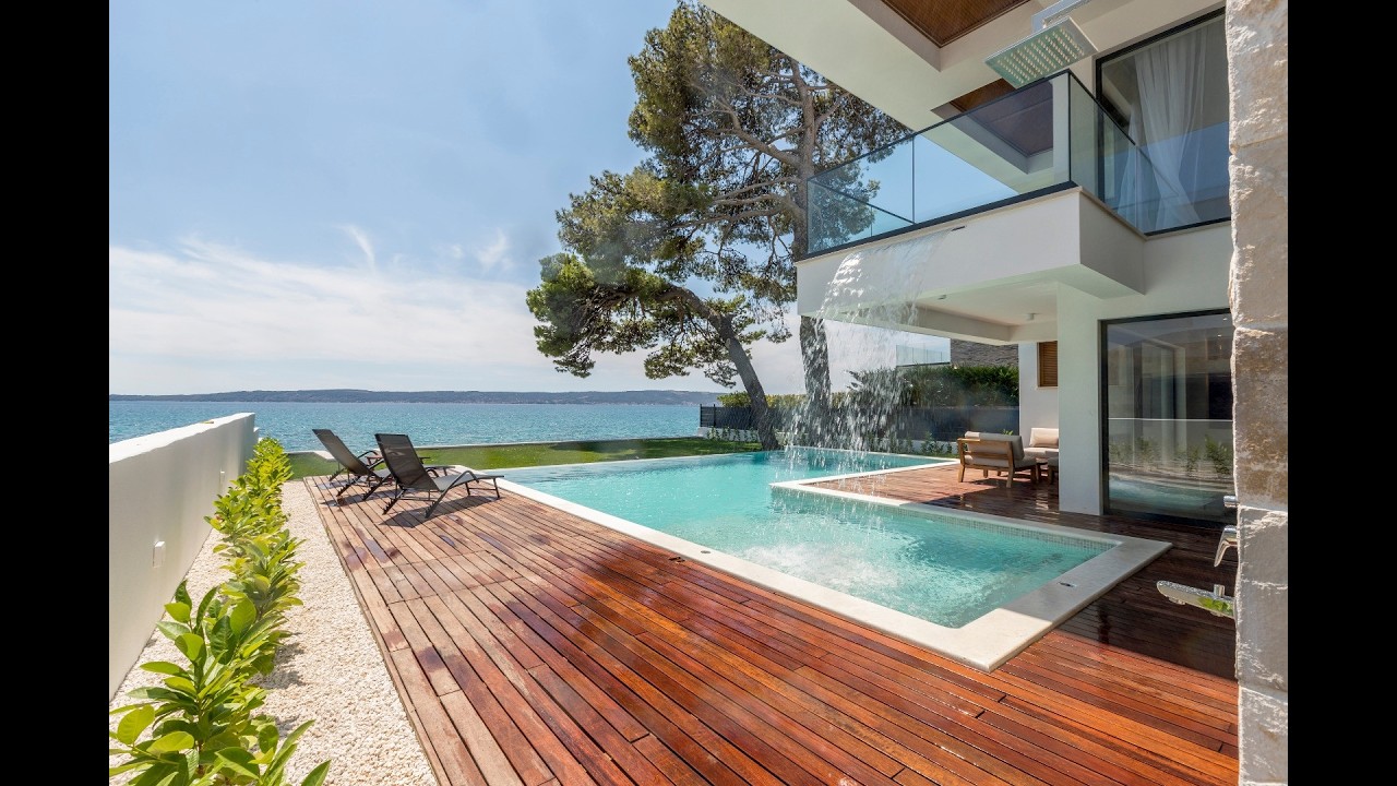 Beachfront Villa Kastela*****