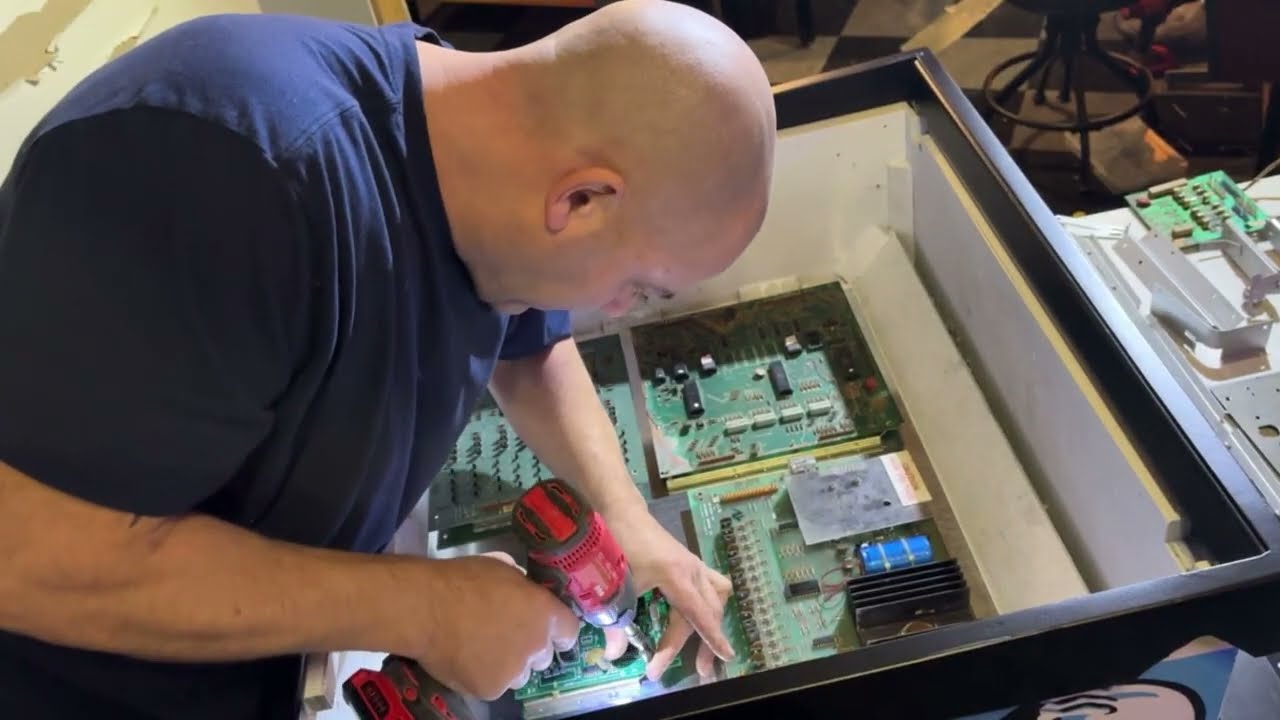Silver ball mania, pinball head is completely assembled