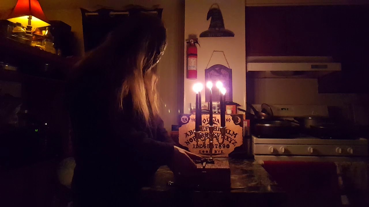 Dybbuk Box 