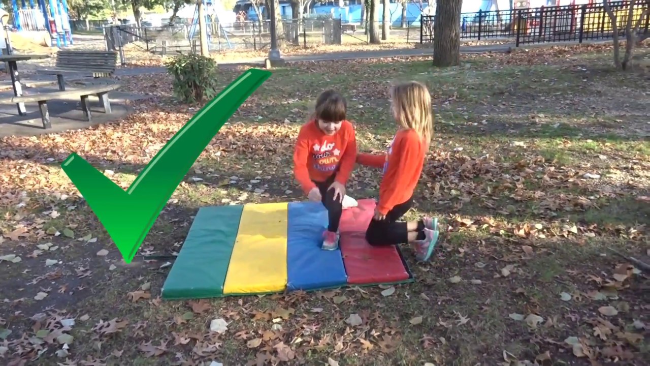 ACRO & YOGA CHALLENGE IN THE PARK PT. 2 - ANNIE & ALLIE  😂