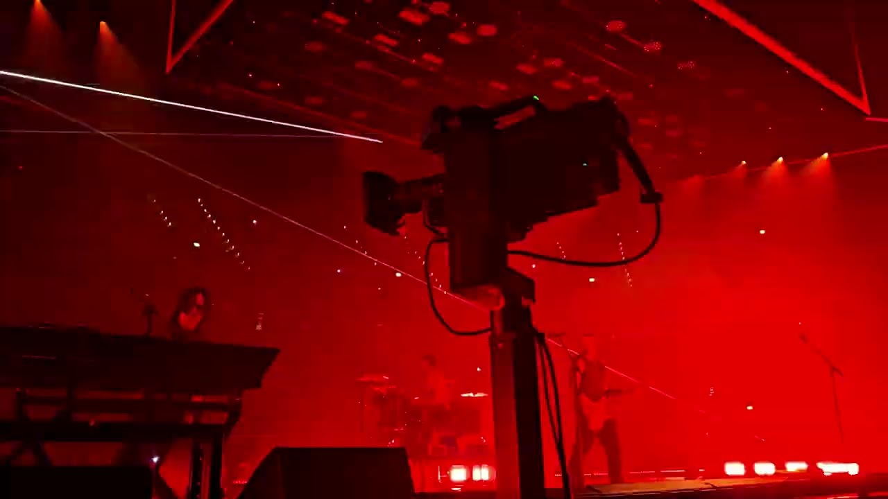 Linkin Park - heavy is the crown (Hamburg 22.09.24 front row)