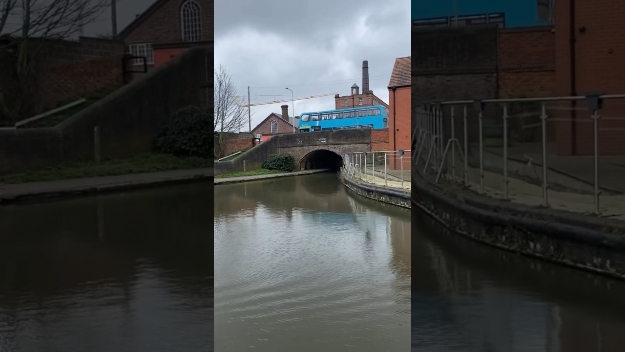Electric Narrowboat cruise to Coventry Basin 🎉 #shorts #electricnarrowboat #narrowboat #canal