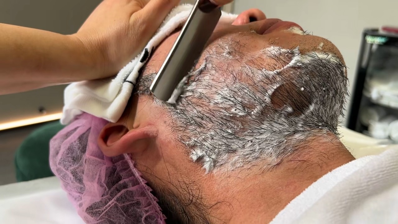 💈Seeing all this facial hair gets me so excited！Remove a lot of facial hair & Face shaving！#barber