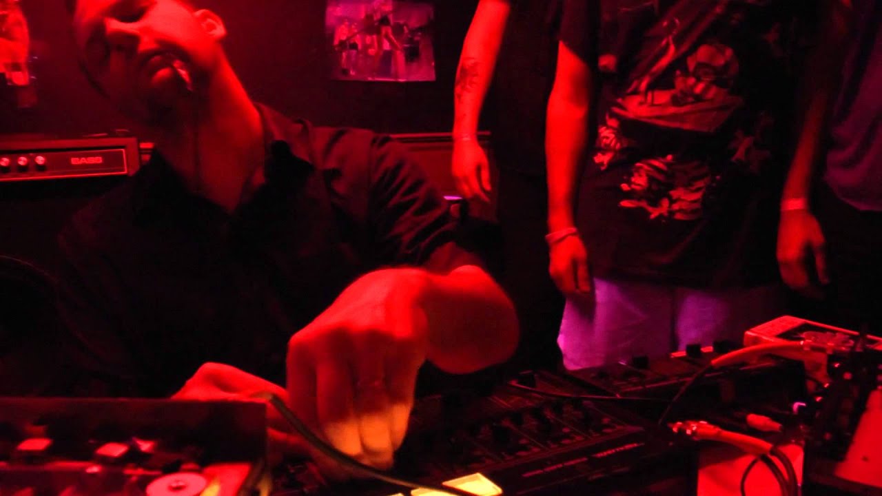 AARON DILLOWAY @ fleshtival nyc 8/8/15