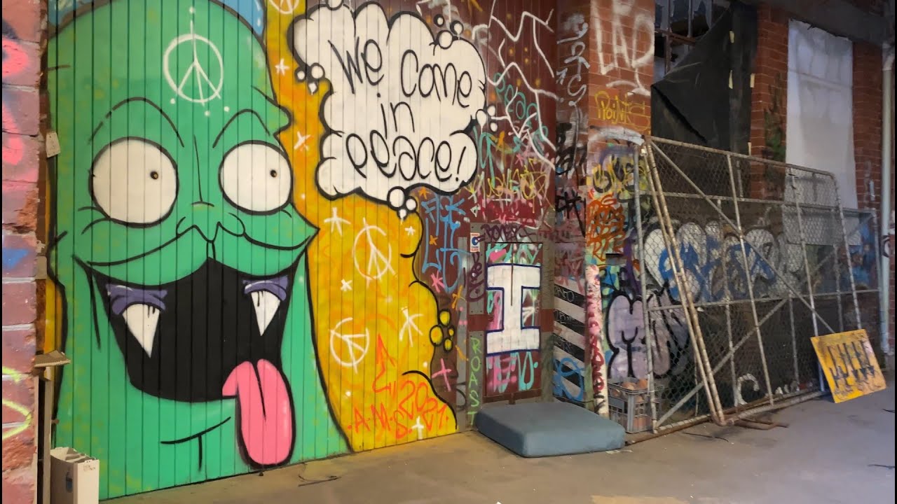 Perth Mechanic Centre - Urbex exploring an old graffiti warehouse after the squatter got kicked out