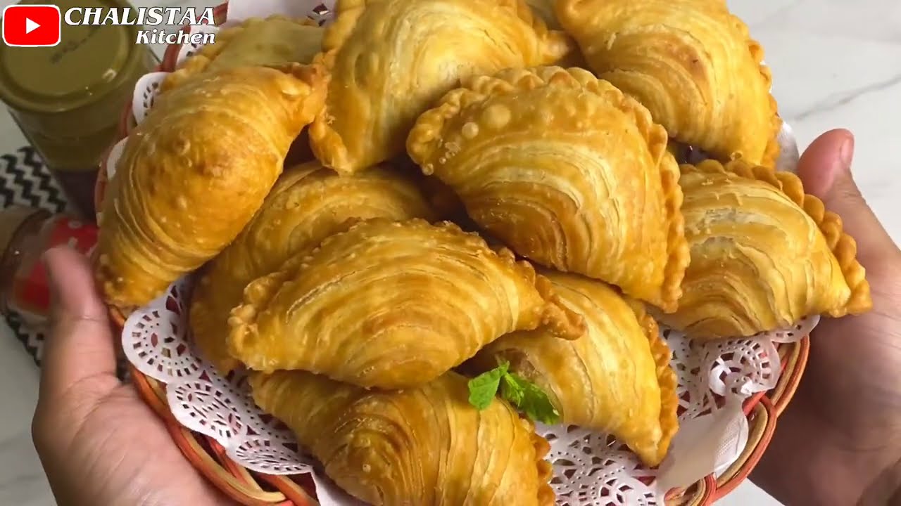 MEMBUAT KARIPAP PUSING ISI KARI AYAM KENTANG | CURRY PUFF