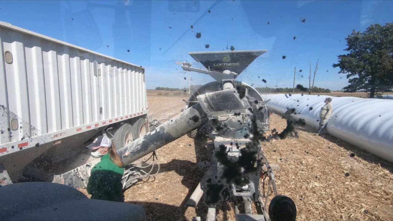 LOFTNESS GRAIN BAGGER