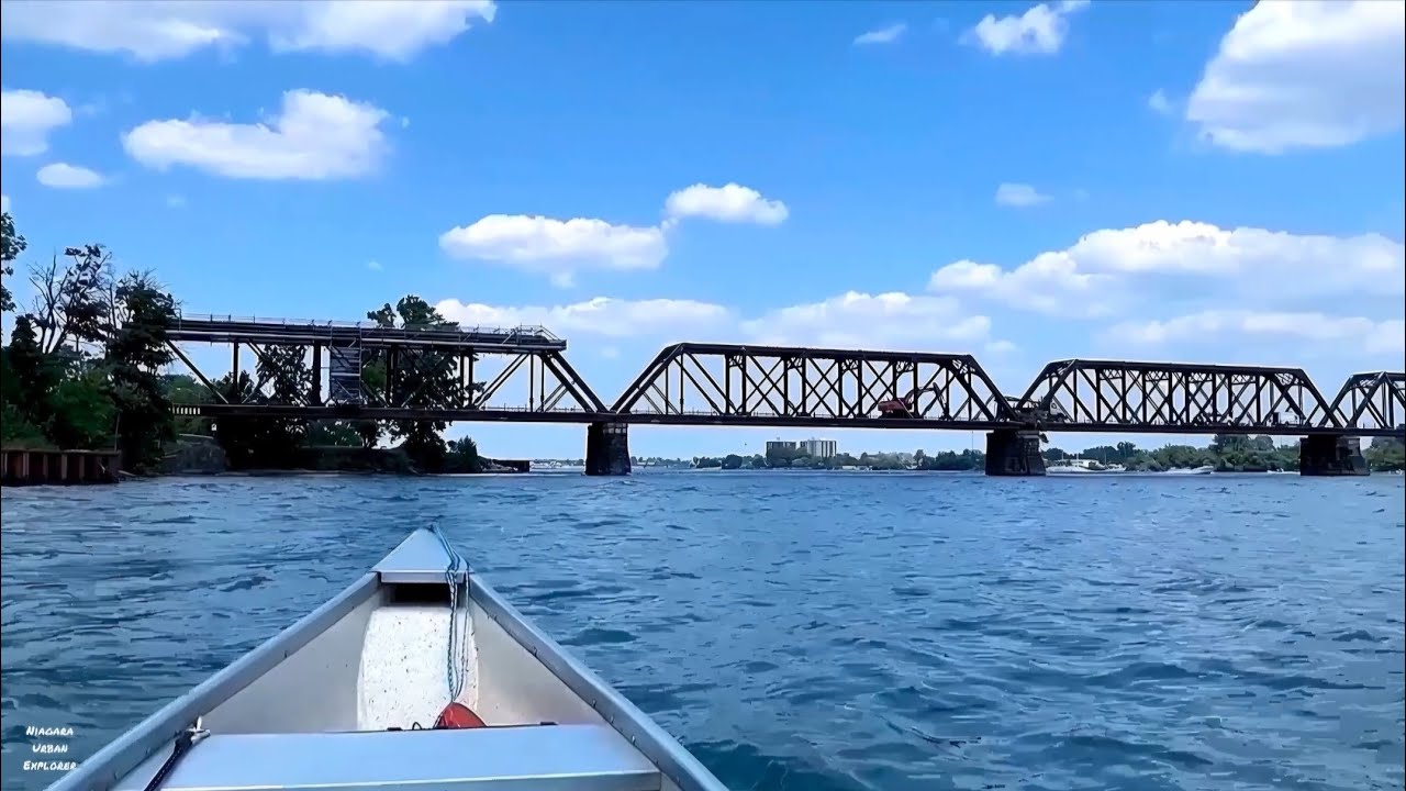Canoeing down the Niagara River        ( Fort Erie to Black Creek )