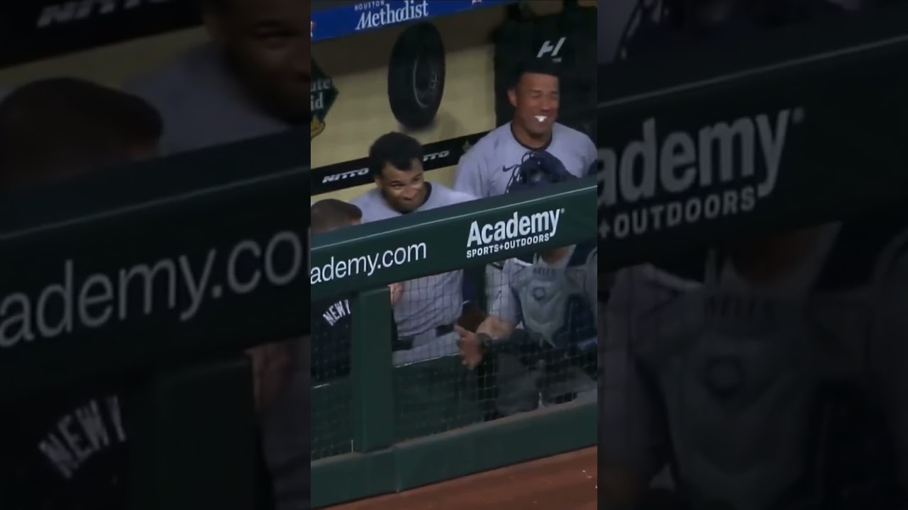 Dad Reacts to Son's 1st MLB HR💪🏾