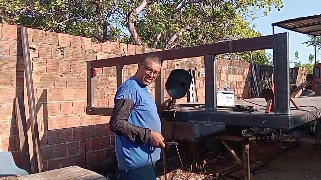 Mais um dia de trabalho na carroceria dá 1113