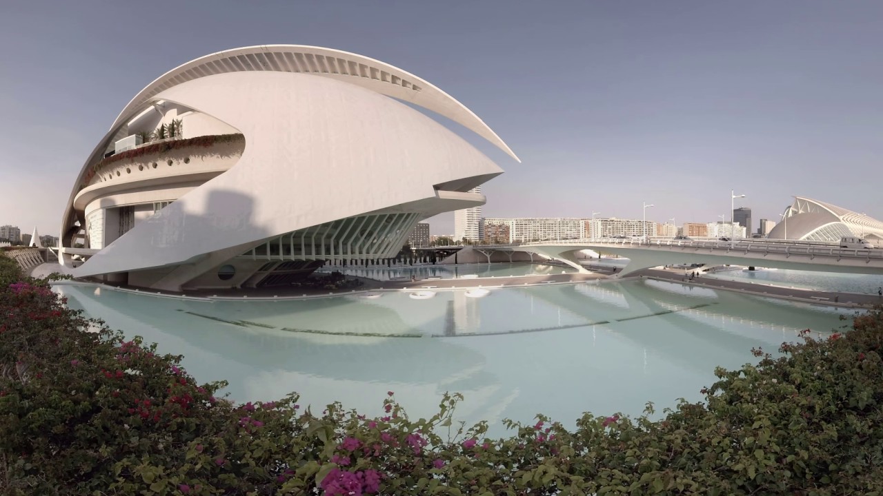360 video: City of Arts and Sciences - Opera House, Valencia, Spain