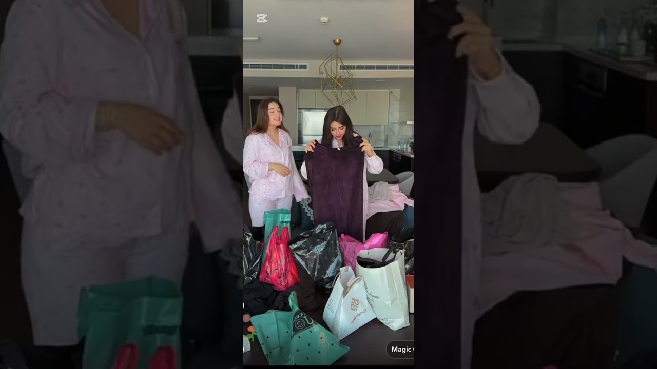 فتح مشترياتنا من الرياض مع ميمي بوطاط 😍🥰 عائلة ميرو | اميره وعبدالرحمن