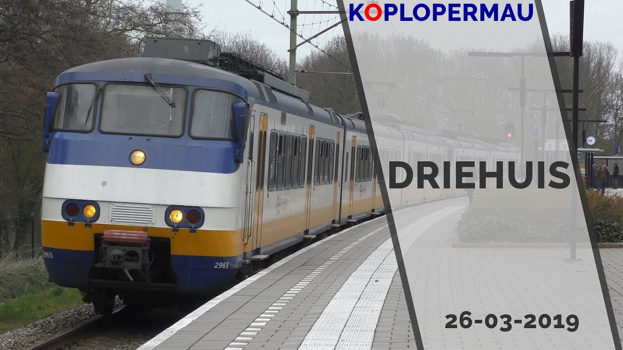 Treinen op station Driehuis - 26 maart 2019