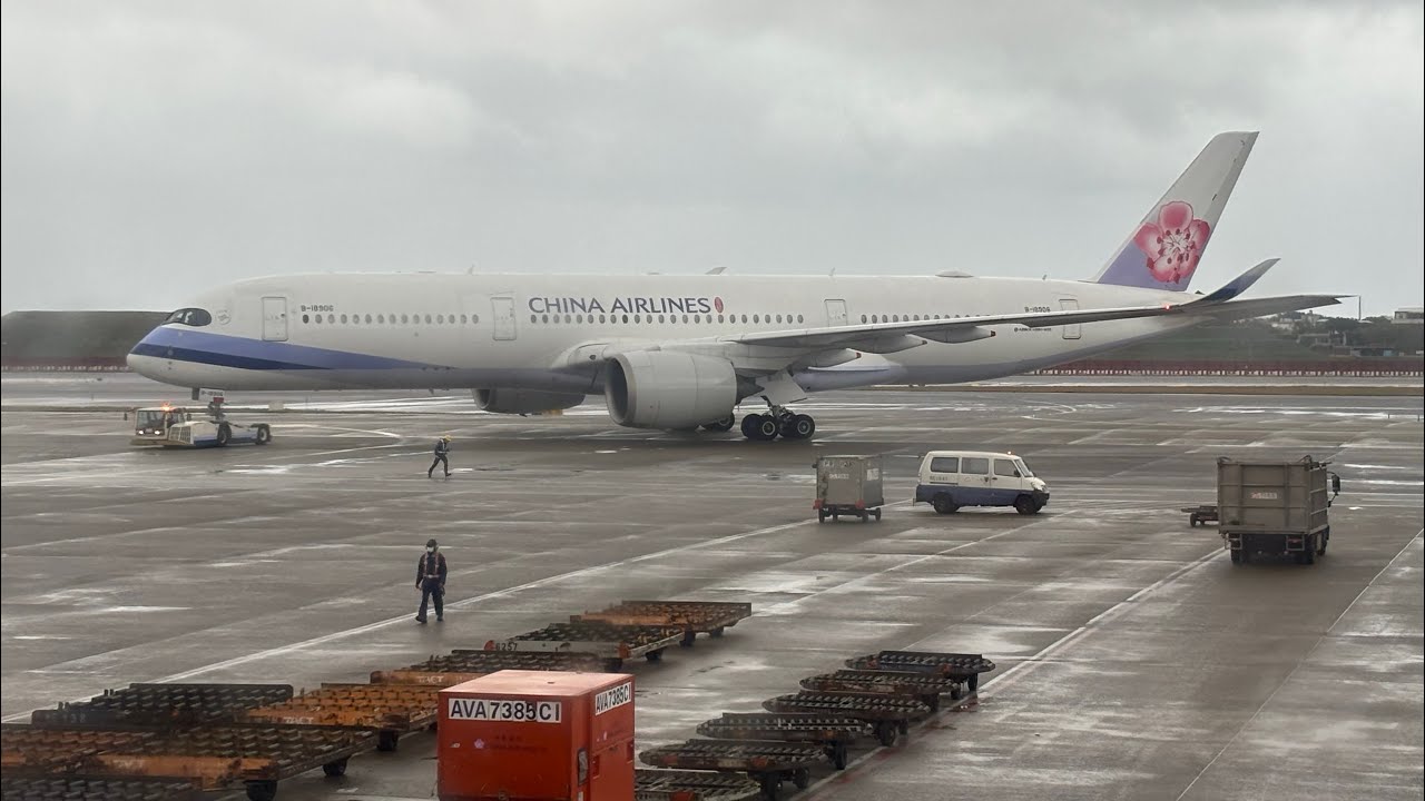 China Airlines 降落胡志明新山一國際機場