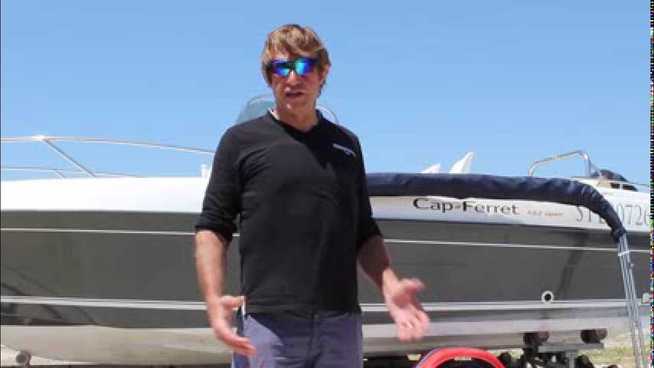 Installation d'un Bimini Inox pour bateau