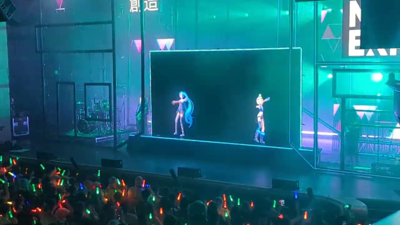 Gimme x Gimme - Hatsune Miku Expo 2024