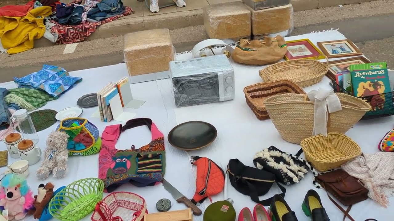 🌟 Descubre el Rastro de Pedreguer: Un Viaje Único Entre Tesoros y Tradiciones #RastroDePedreguer ✨