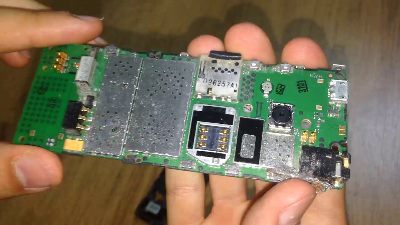 Nokia X2-00 Parçalarına Ayırma / X2-00 Disassembly