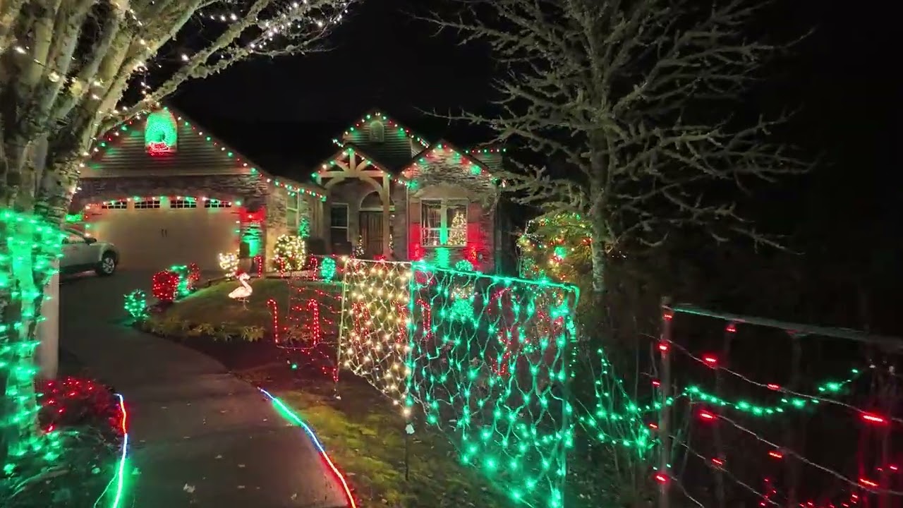Christmas Lights of SW Otter Lane in Beaverton, Oregon