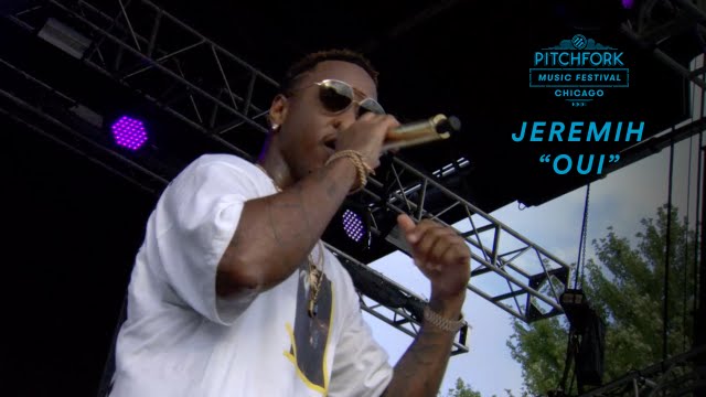 Jeremih performs 