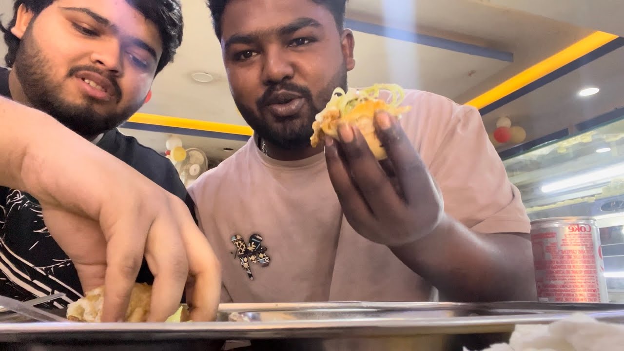 Aj humane Khaya apne favourite Jagah ke chhole bhature let’s go to the bigbite @akshanshuaswal ​￼