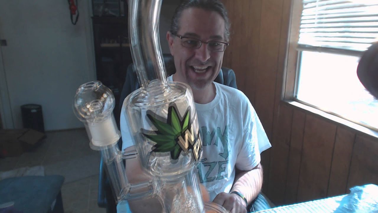 Wizard Puff Glass Haul use Coupon Code SOUNDRONE at checkout