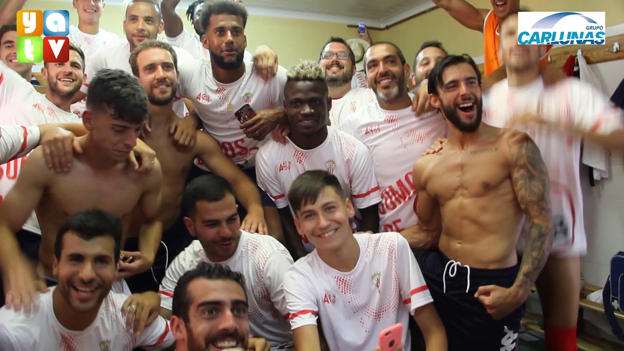 Celebración de los jugadores del Algeciras CF por el Ascenso a Segunda B
