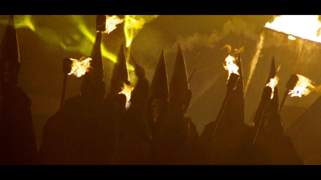 Los Mort&iacute;fagos Atacan El Campamento de Magos | Harry Potter y El C&aacute;liz de Fuego
