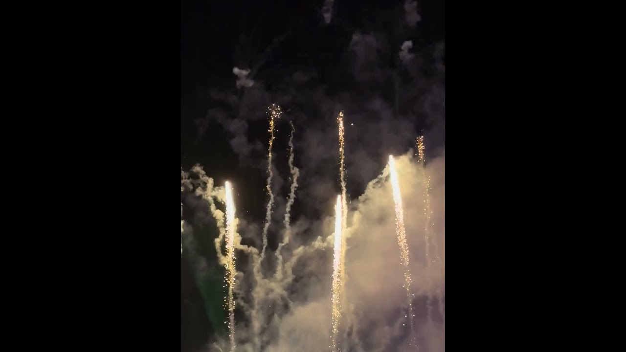 River Hongbao 2026 - Fireworks 🎆 #sg #cny2026 #gardensbythebay #fireworks #cny 