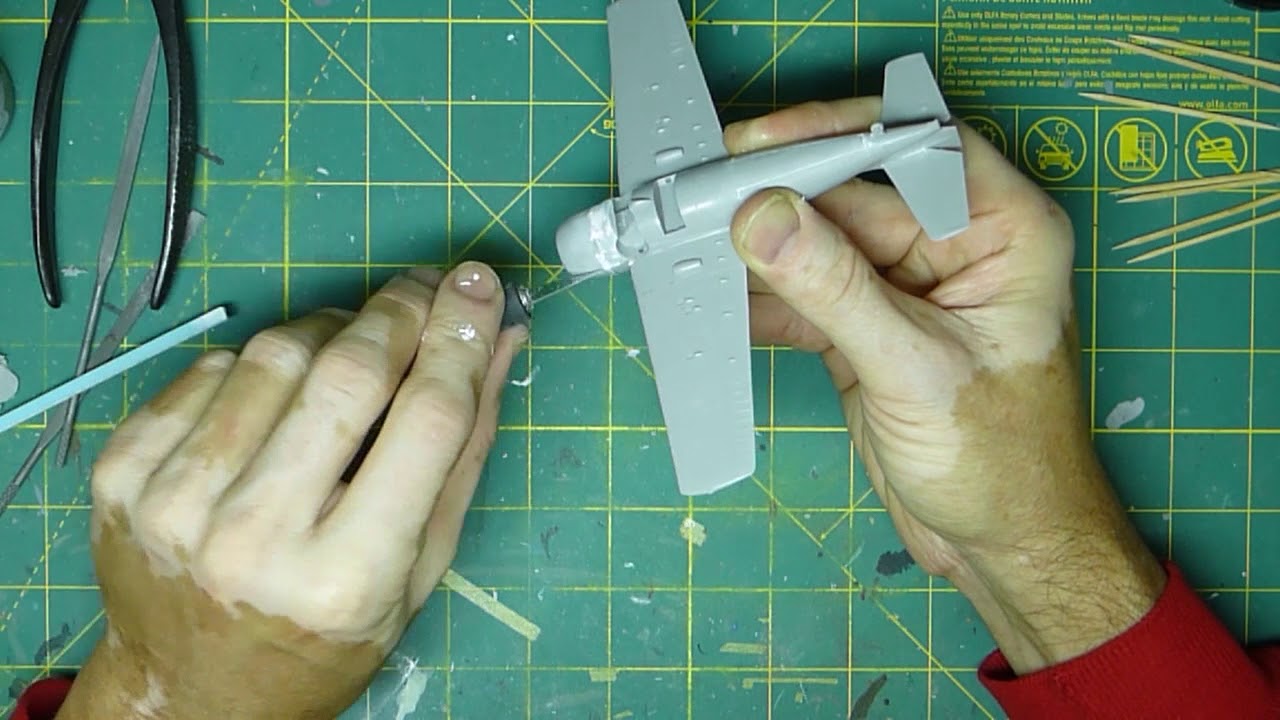 Hobby Boss 1/72 Scale F4F Easy Assembly Kit Build Part 1