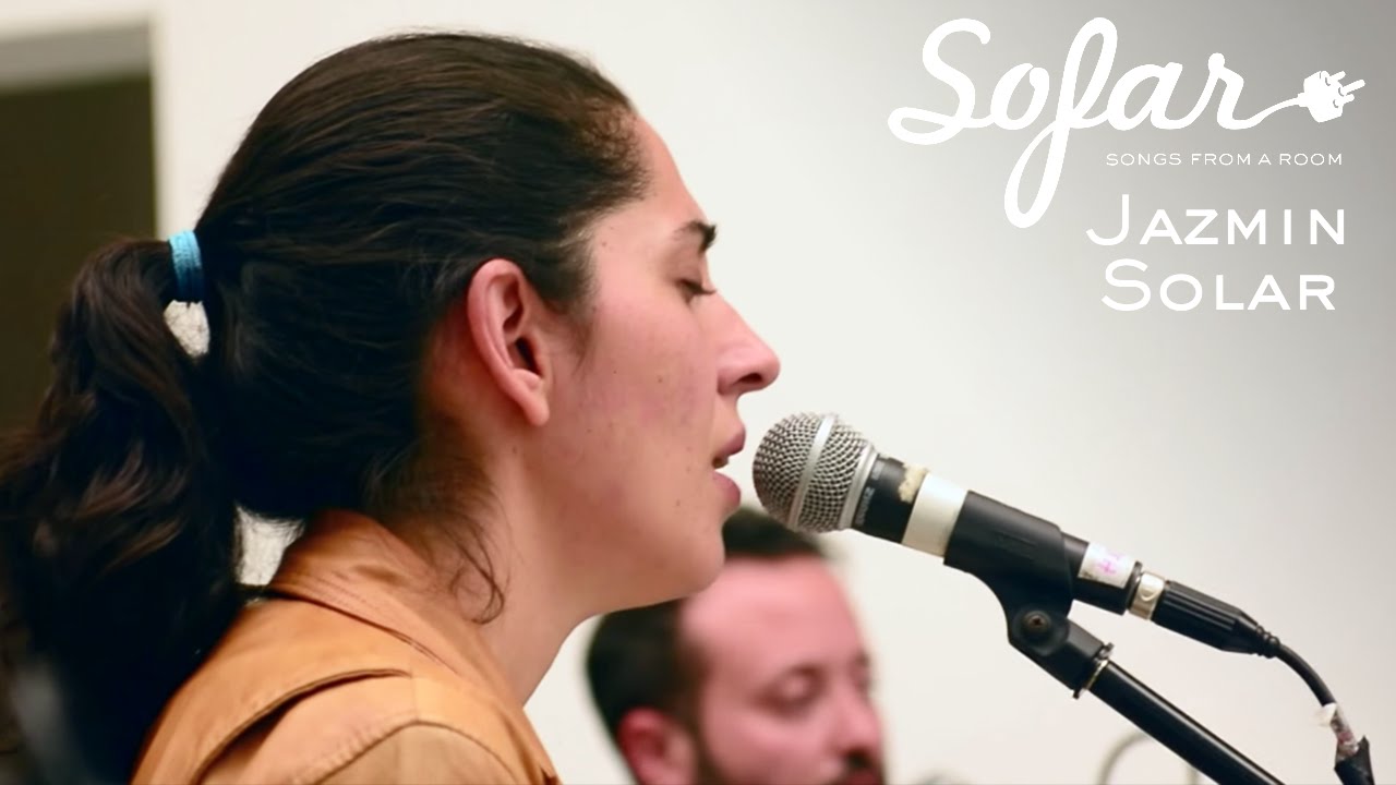Jazm&iacute;n Solar - Voy Buscando M&aacute;s | Sofar Mexico City