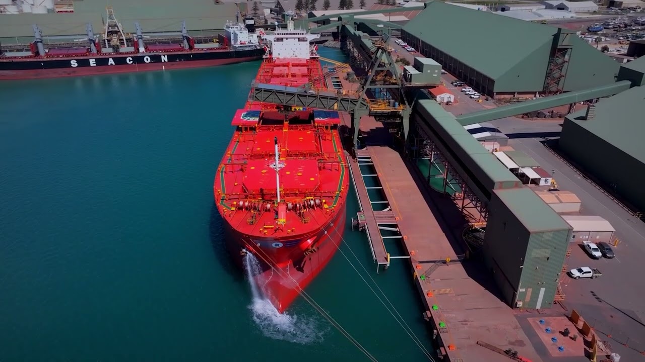 MV Bakkedal sails through Geraldton's blue waters, berthing and the loading of iron ore in late 2025