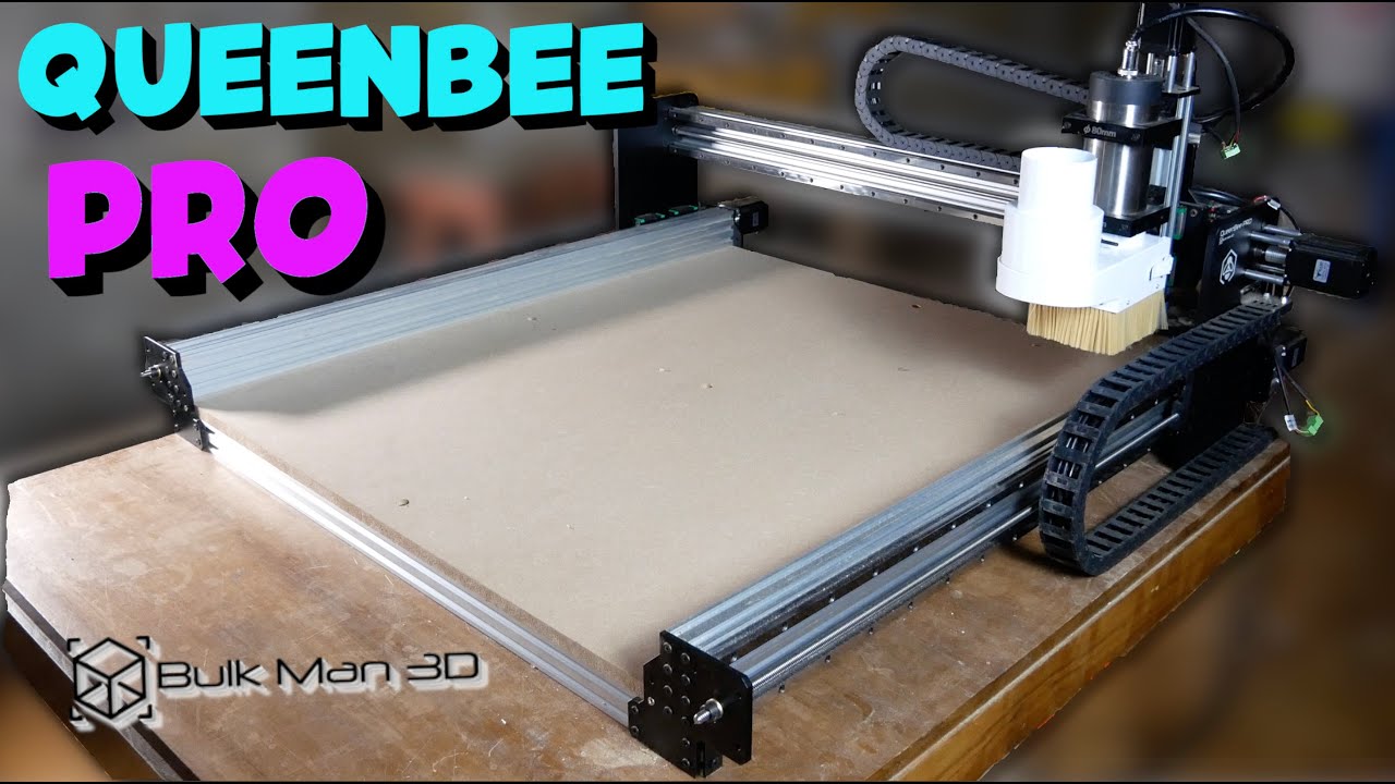 QueenBee Pro CNC - coffret, plateau, dust shoe et tension des vis