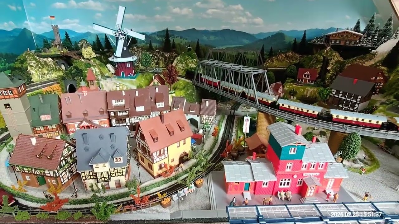 Fertiggelände Mittenwald von Noch. Heute das erste Mal drei Loks auf der Bahn :) BR 80, 86 und V110