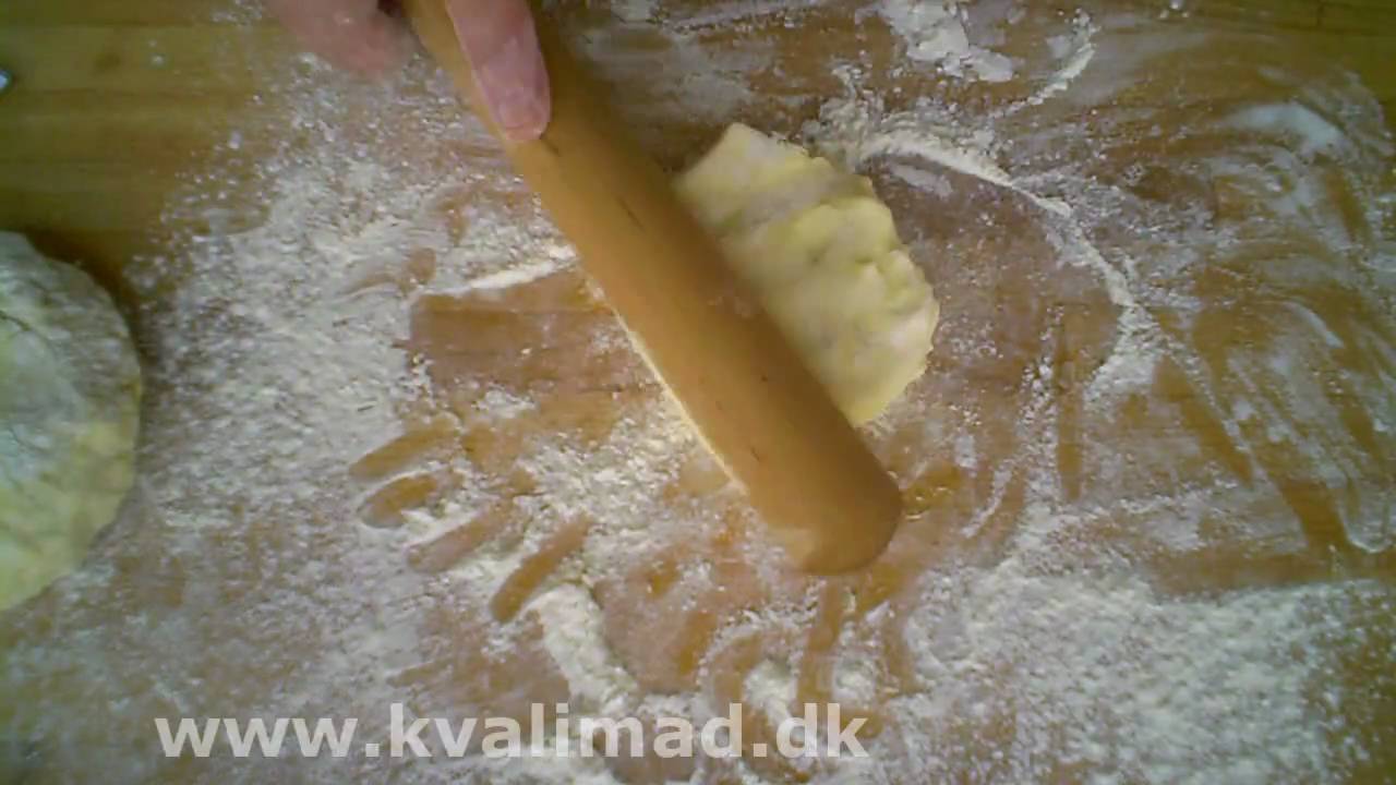 Butterdej bagt på smør