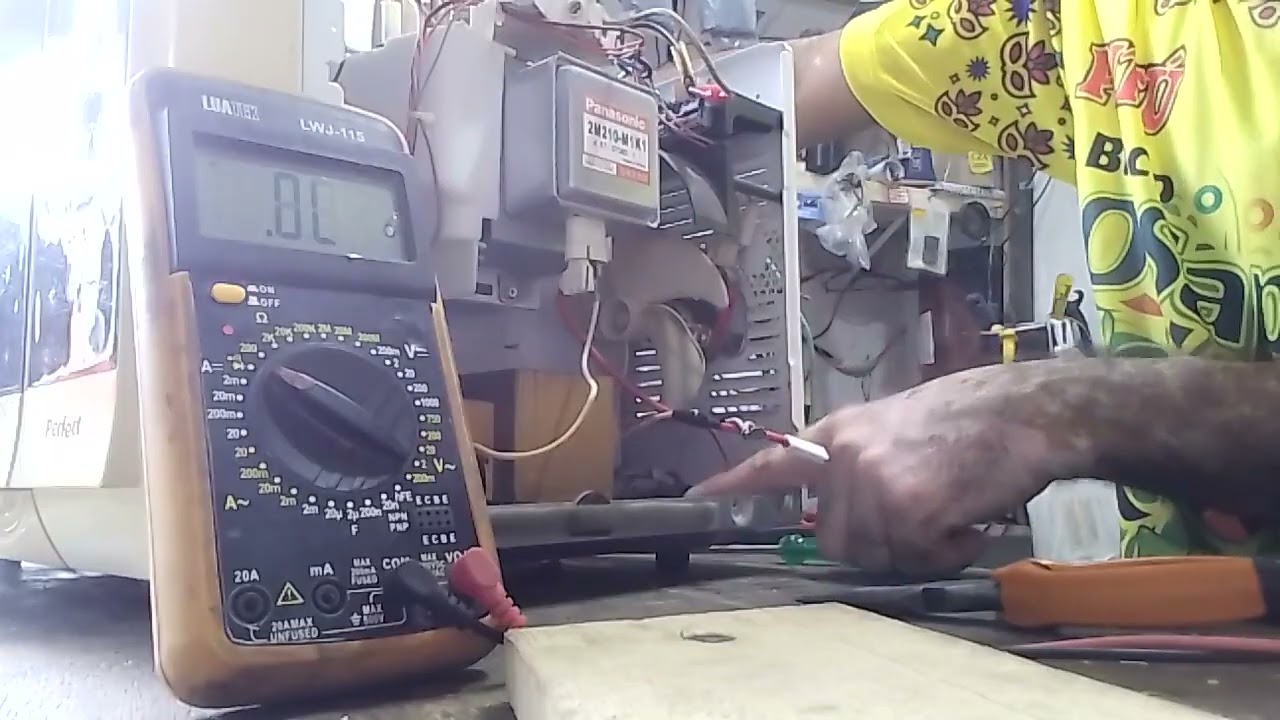 microondas panasonic liga e queima o fusivel