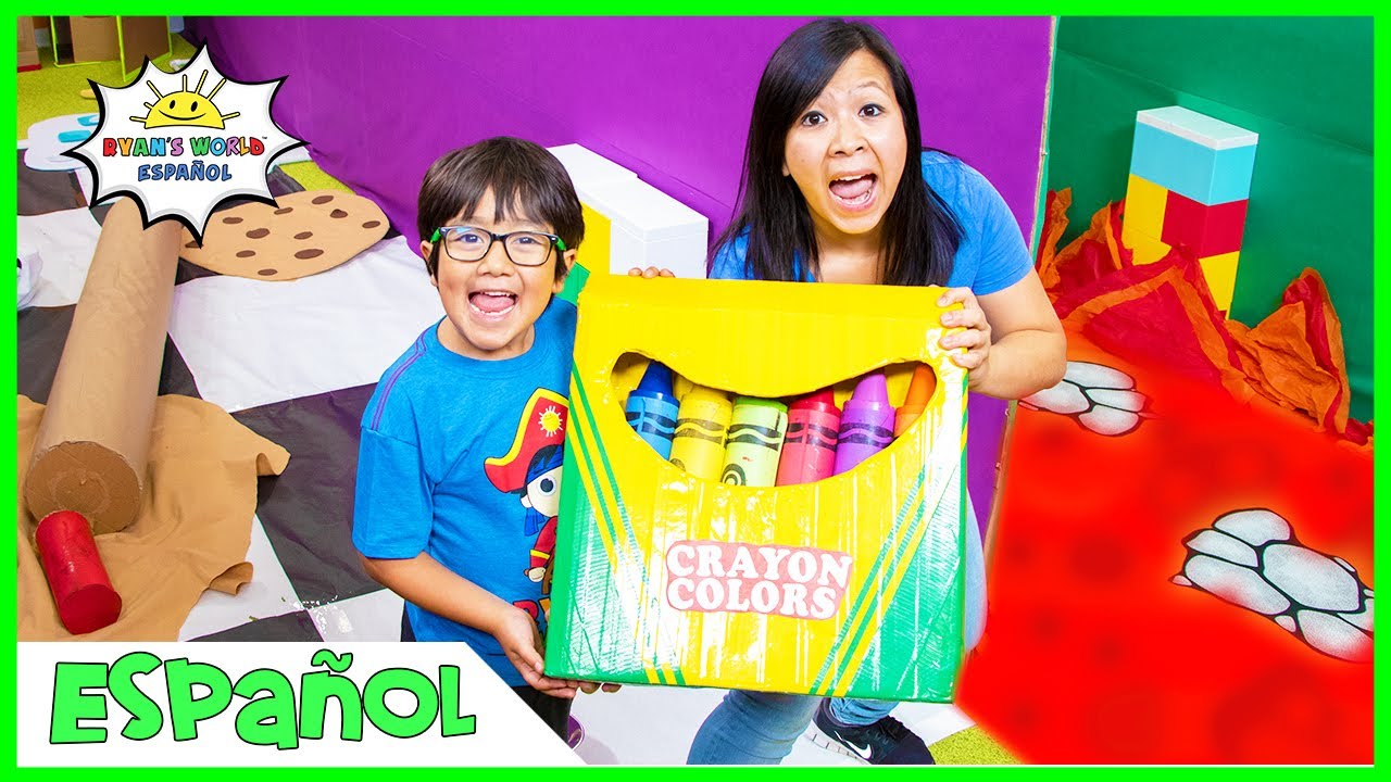 Ryan perdió el Crayón gigante en Giant Box Fort Maze