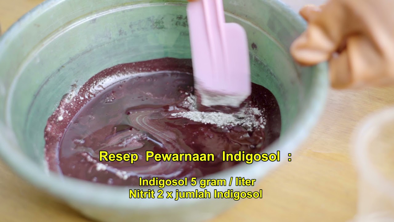 Tutorial Pewarnaan Sintetis Pada Produk Batik