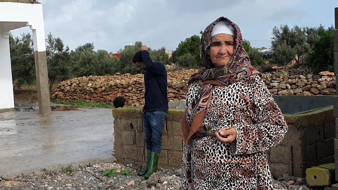 كون معانا حاضر وراها أمك وبعد حنش من طريقنا راه خرج على كلشي
