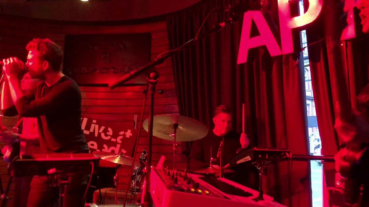 Apre. Live at Leeds. 4.5.19