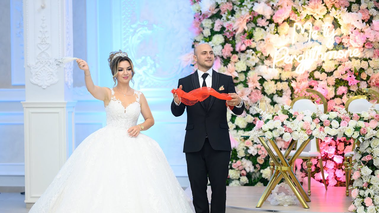 Pritja e krushqëve 