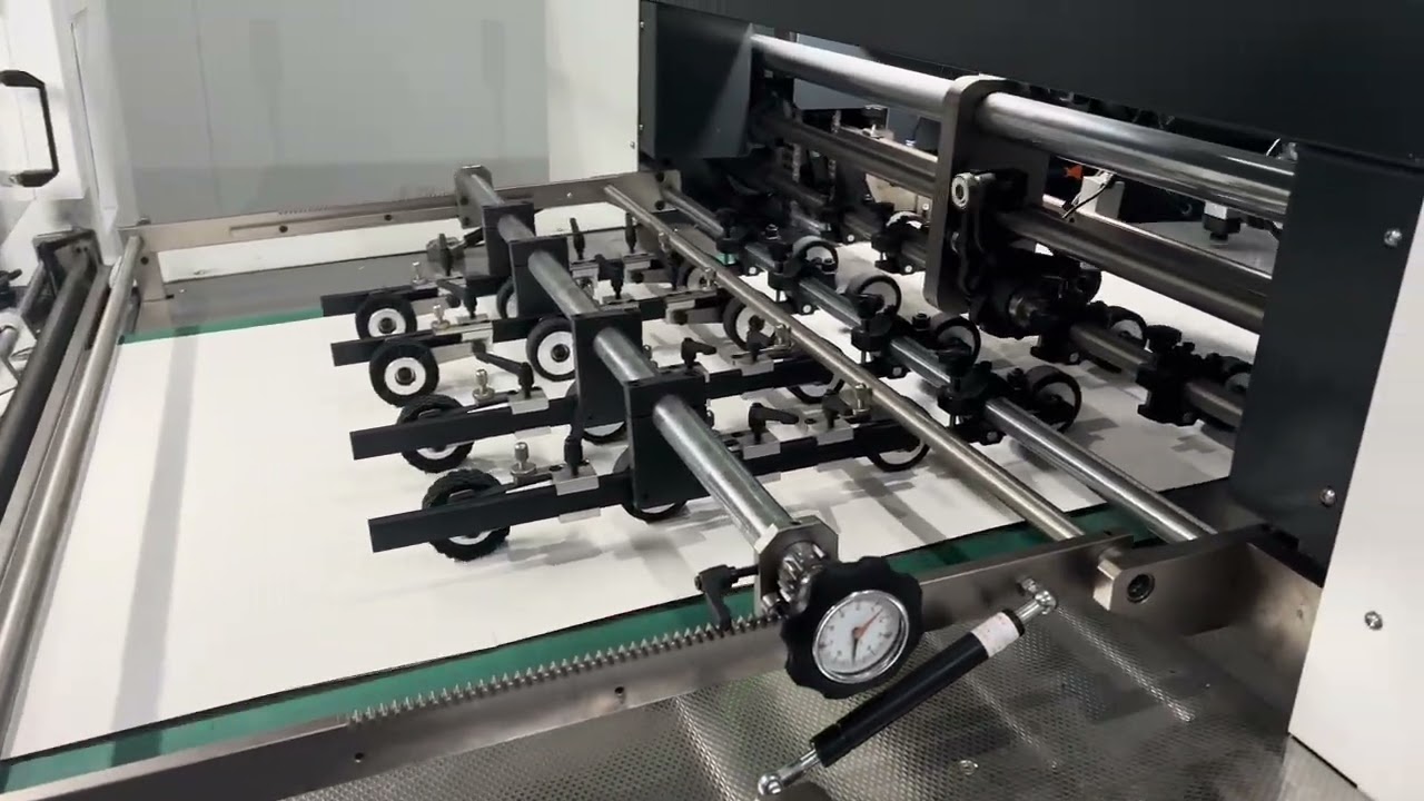 MHK1050CE Automatic die cutting machine with four side stripping working speed 7200 sheet/hour