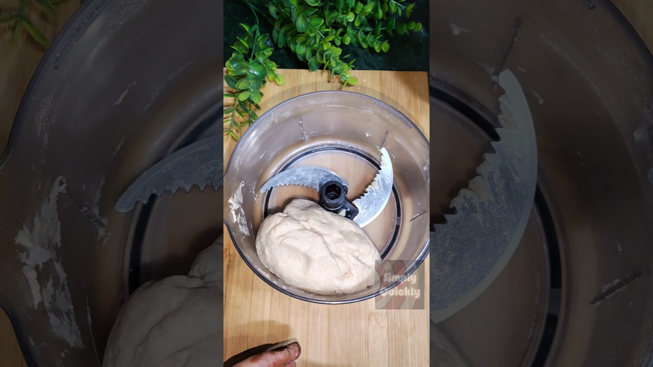 KNEAD Dough Without Messy Hand | Use Wonderchef Chopper For Kneading Dough Like Pro! #shorts