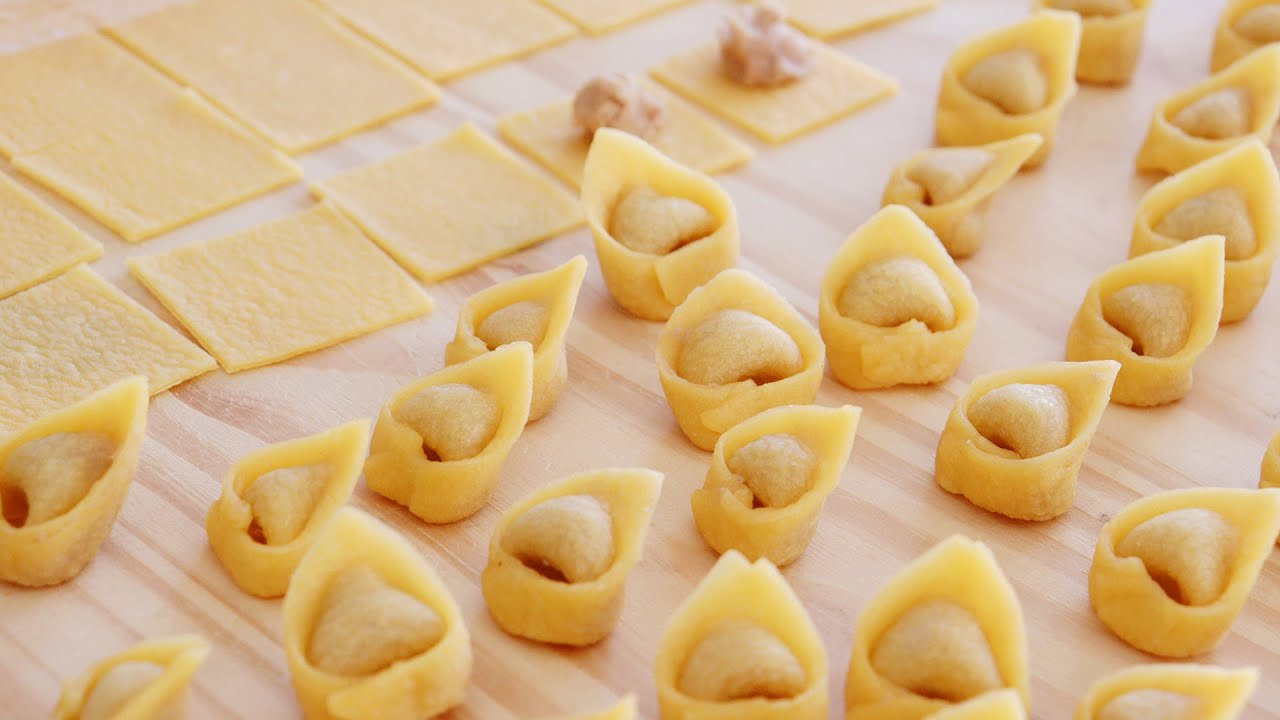 TORTELLINI de CARNE CASEROS | Tortellini in Brodo - CUKit!
