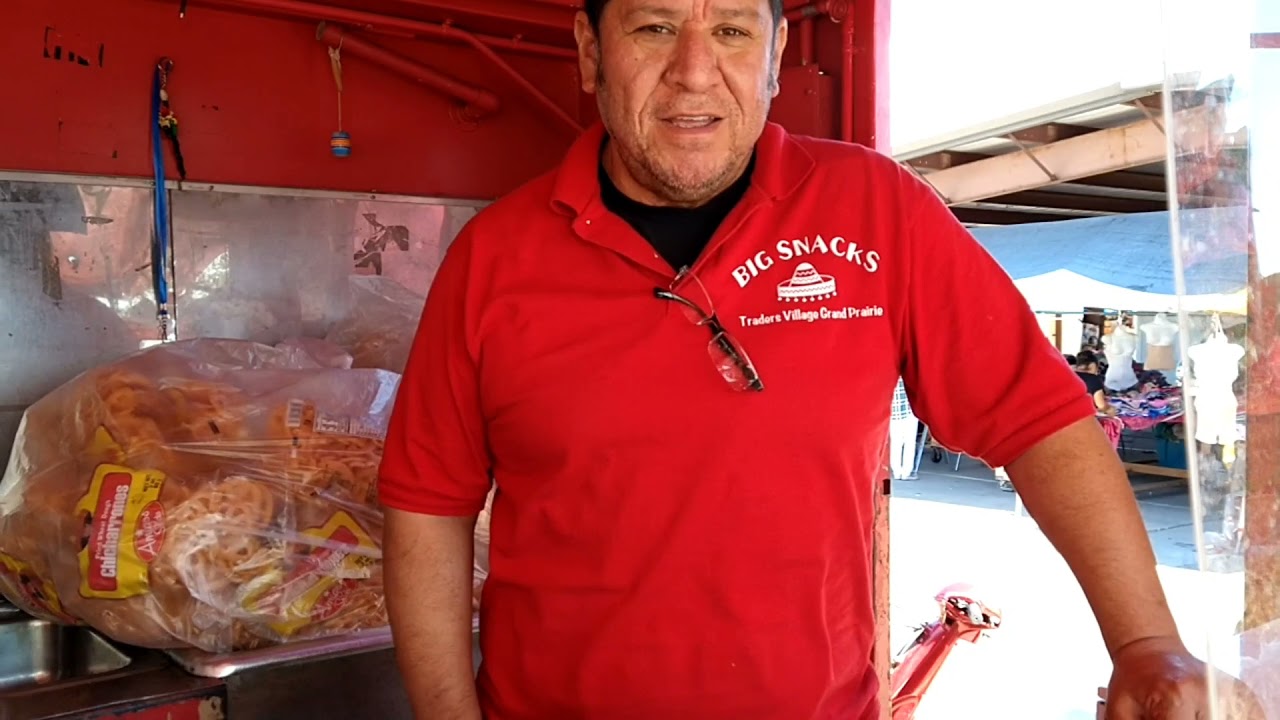 visitando la flea market de Dallas traders village.