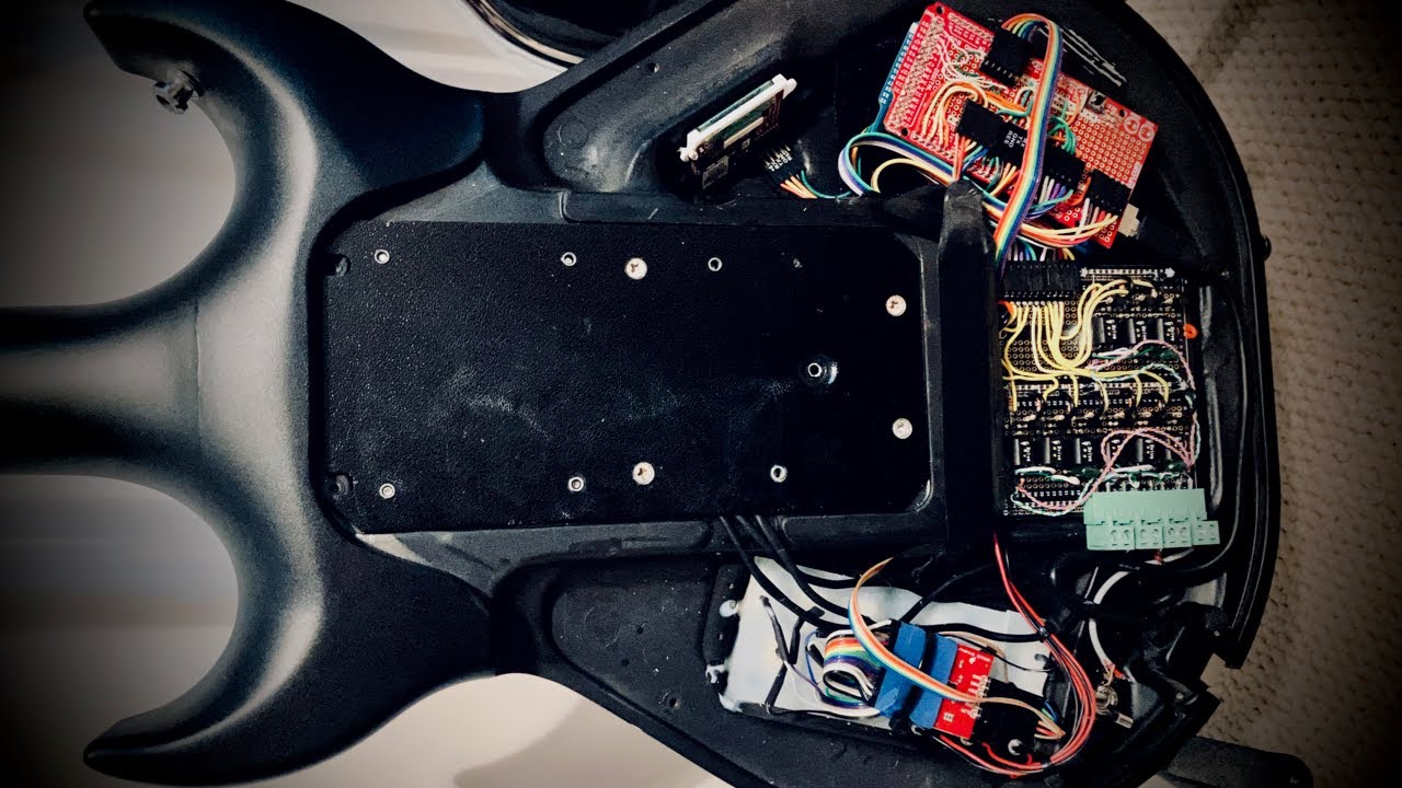 The Bond Electraglide Guitar Lives!