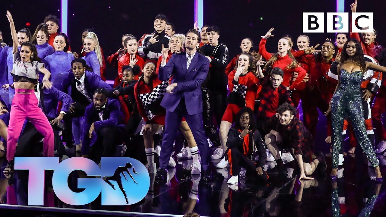 Dance captains and squads open the show to Giant - The Greatest Dancer | LIVE