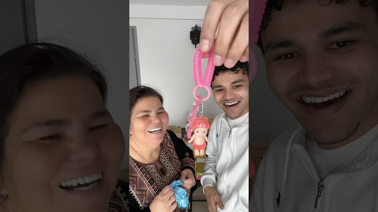 On ouvre les Sonny angels porte-cl&eacute;s 💚💙💗💜🧡( tout les jours un nouvel unboxing ! ) #sonnyangel